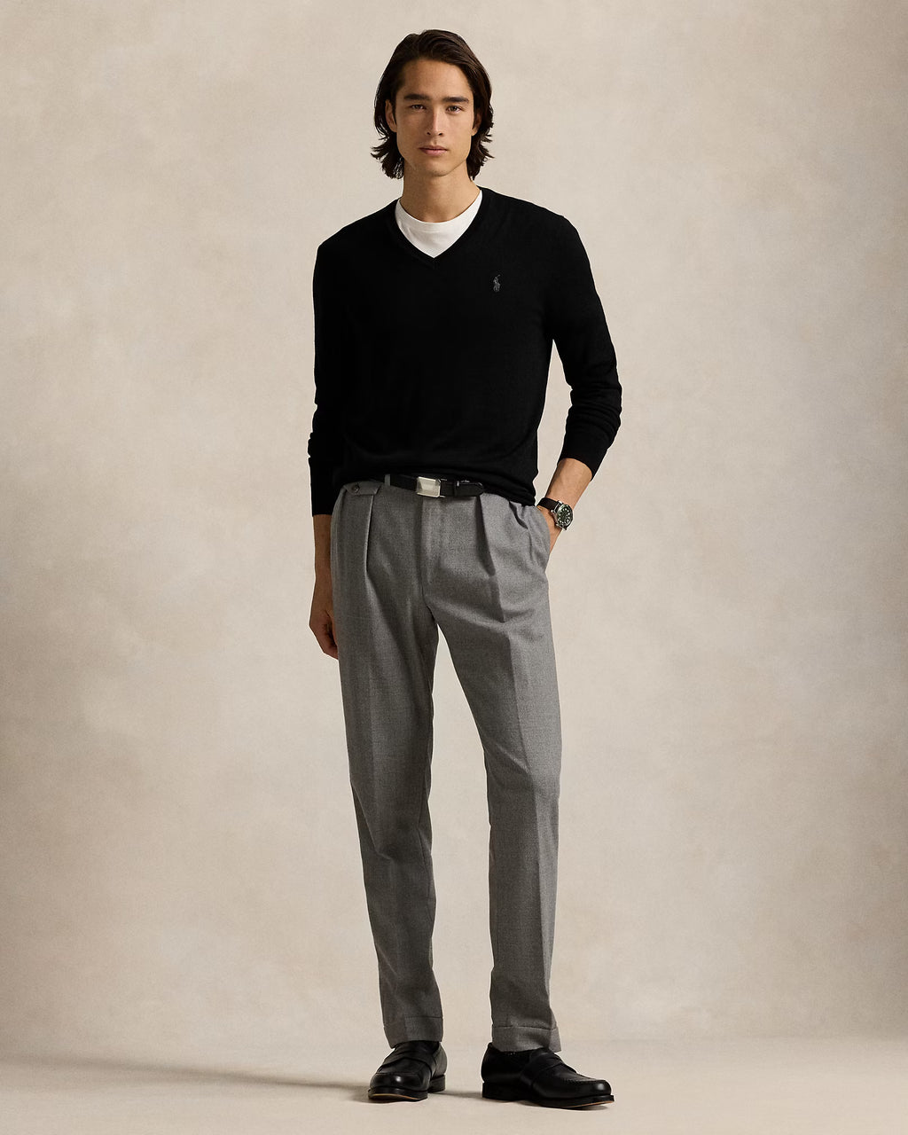 Jersey de lana lavable, corte ajustado y cuello en V